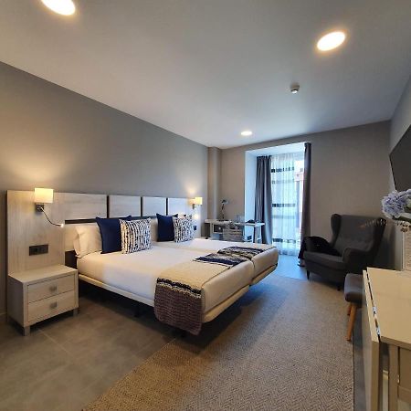 Apartahotel 5Dos5 Οβιέδο Εξωτερικό φωτογραφία