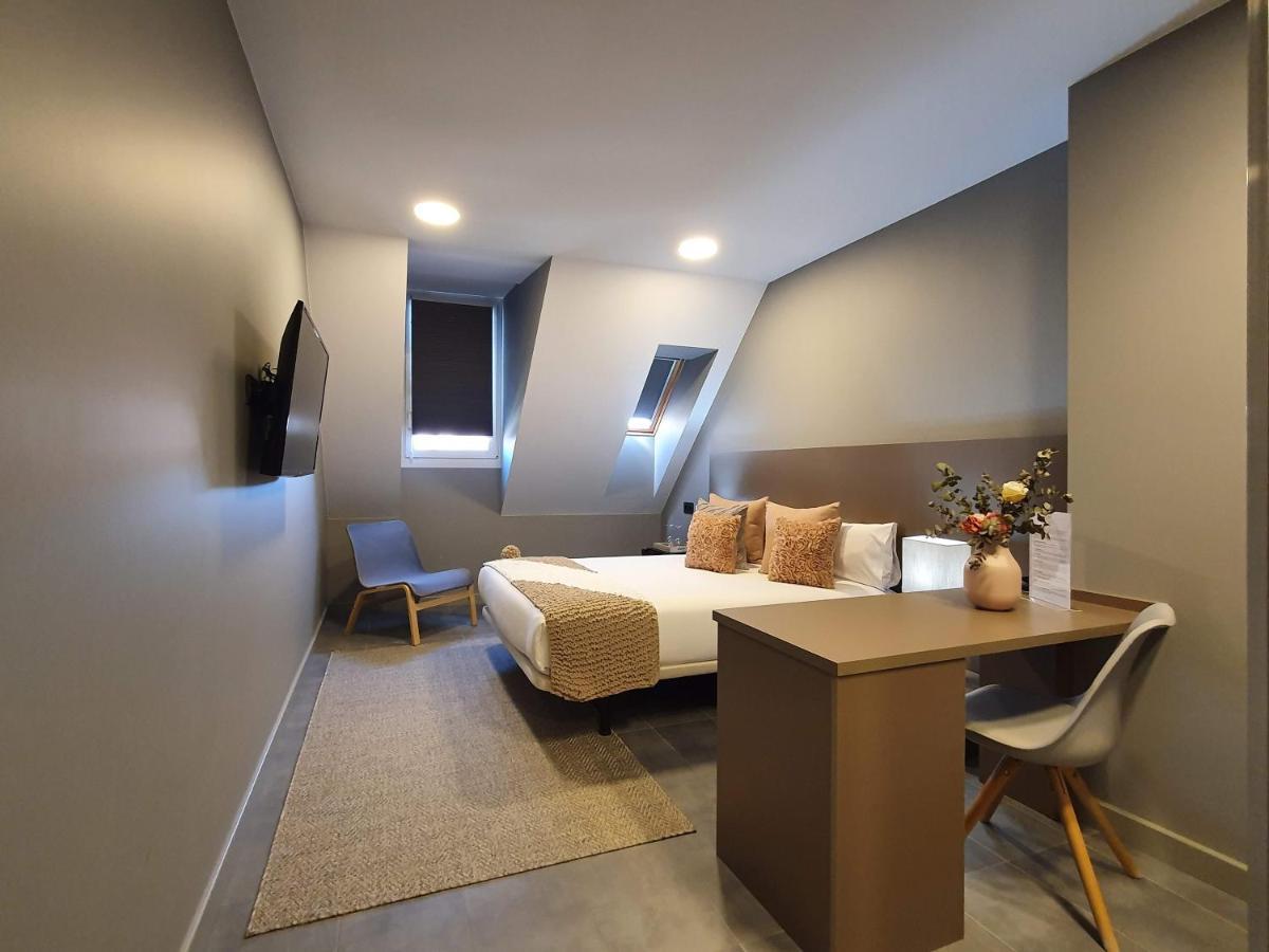Apartahotel 5Dos5 Οβιέδο Εξωτερικό φωτογραφία