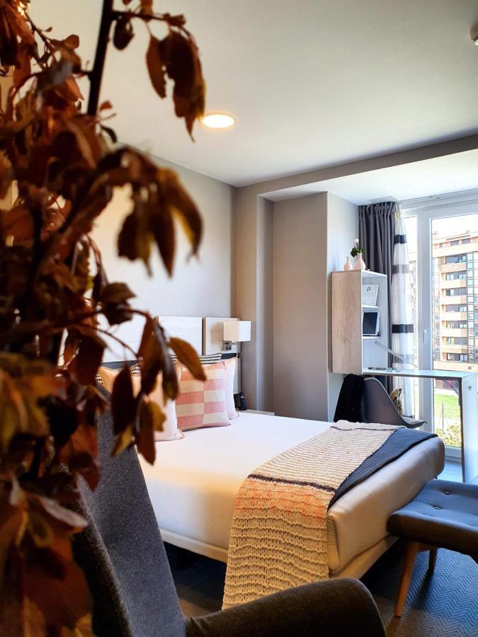 Apartahotel 5Dos5 Οβιέδο Εξωτερικό φωτογραφία