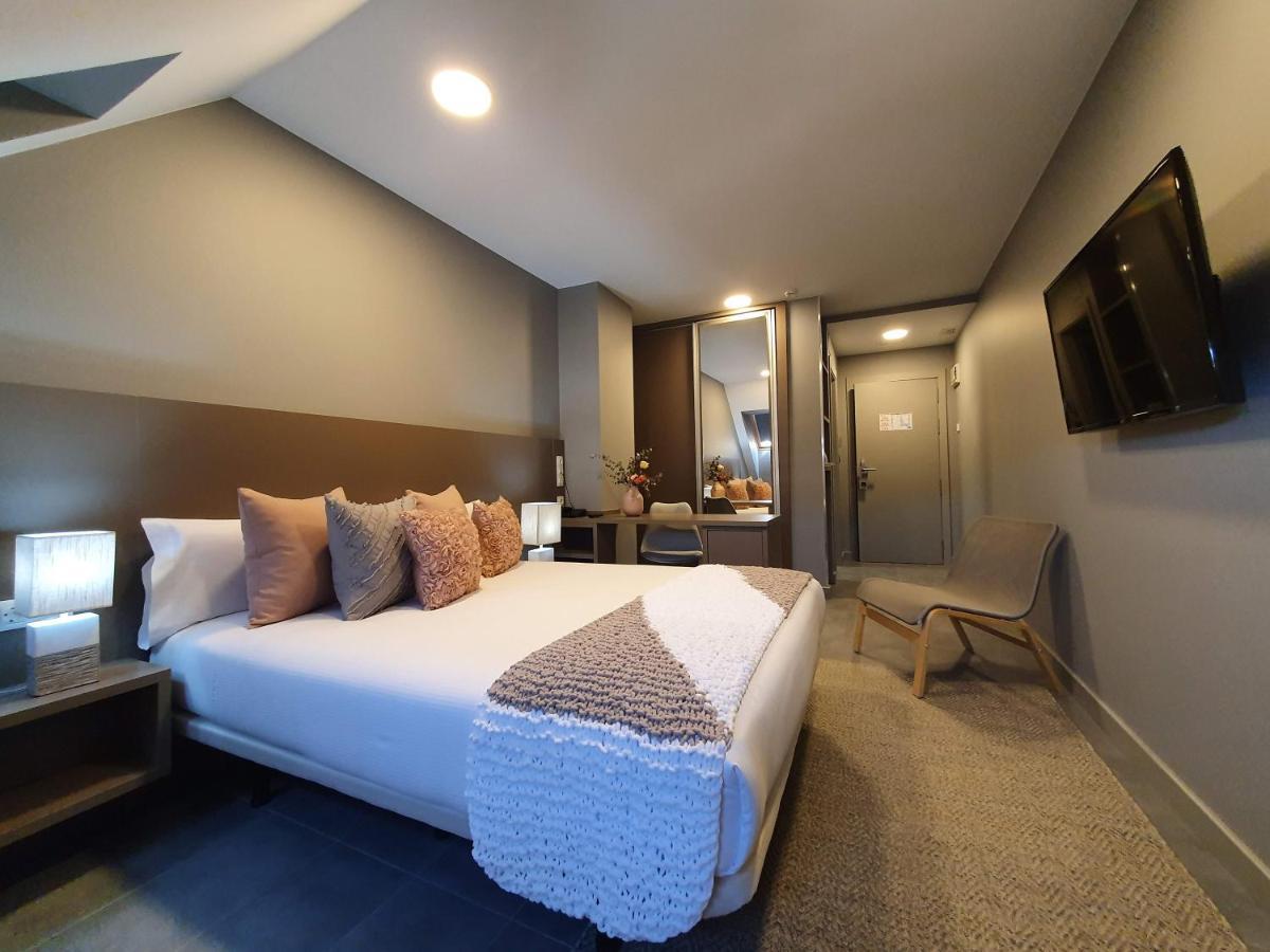Apartahotel 5Dos5 Οβιέδο Εξωτερικό φωτογραφία