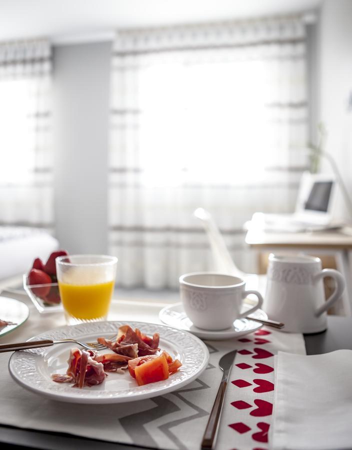Apartahotel 5Dos5 Οβιέδο Εξωτερικό φωτογραφία