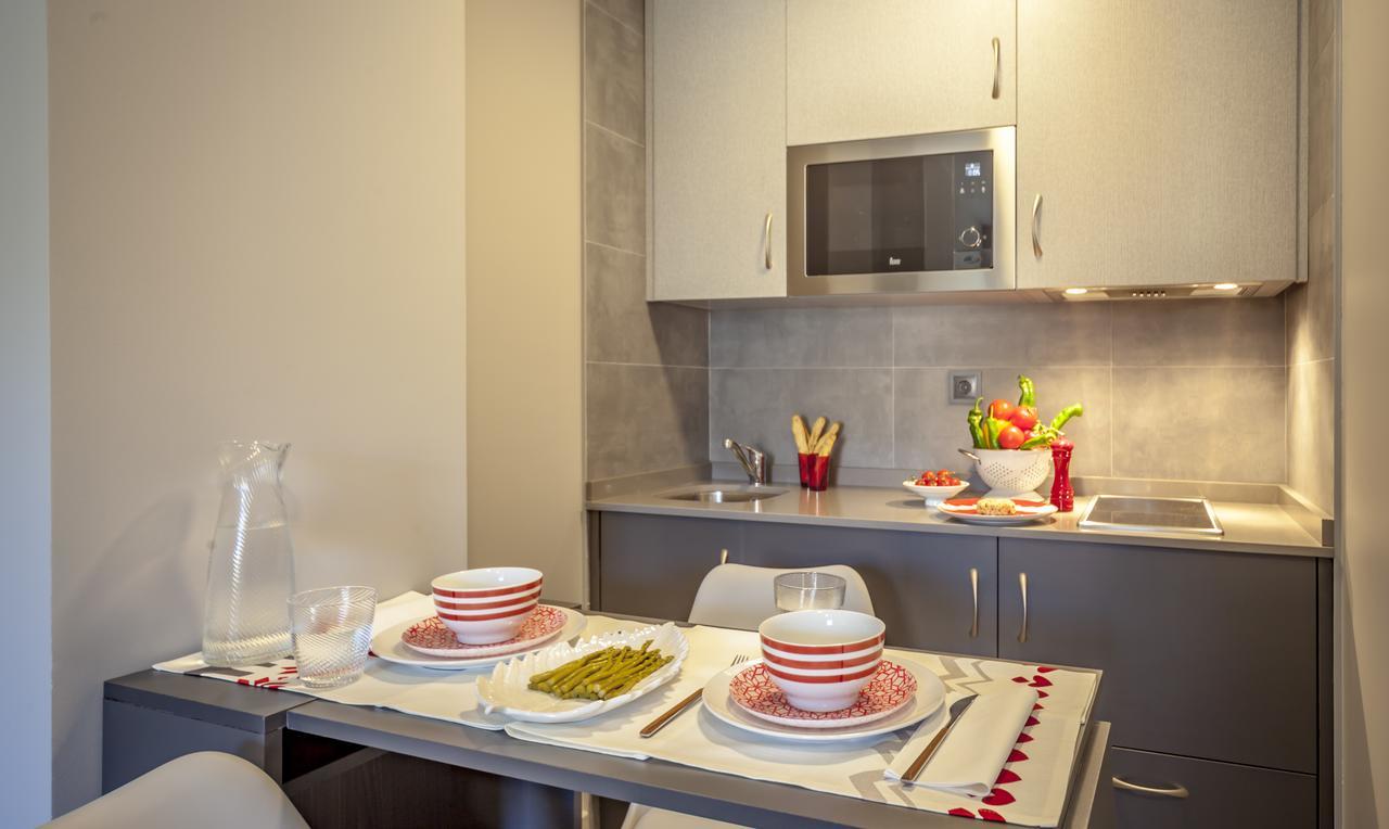 Apartahotel 5Dos5 Οβιέδο Εξωτερικό φωτογραφία