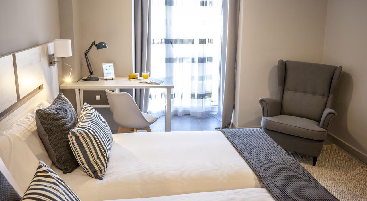 Apartahotel 5Dos5 Οβιέδο Εξωτερικό φωτογραφία