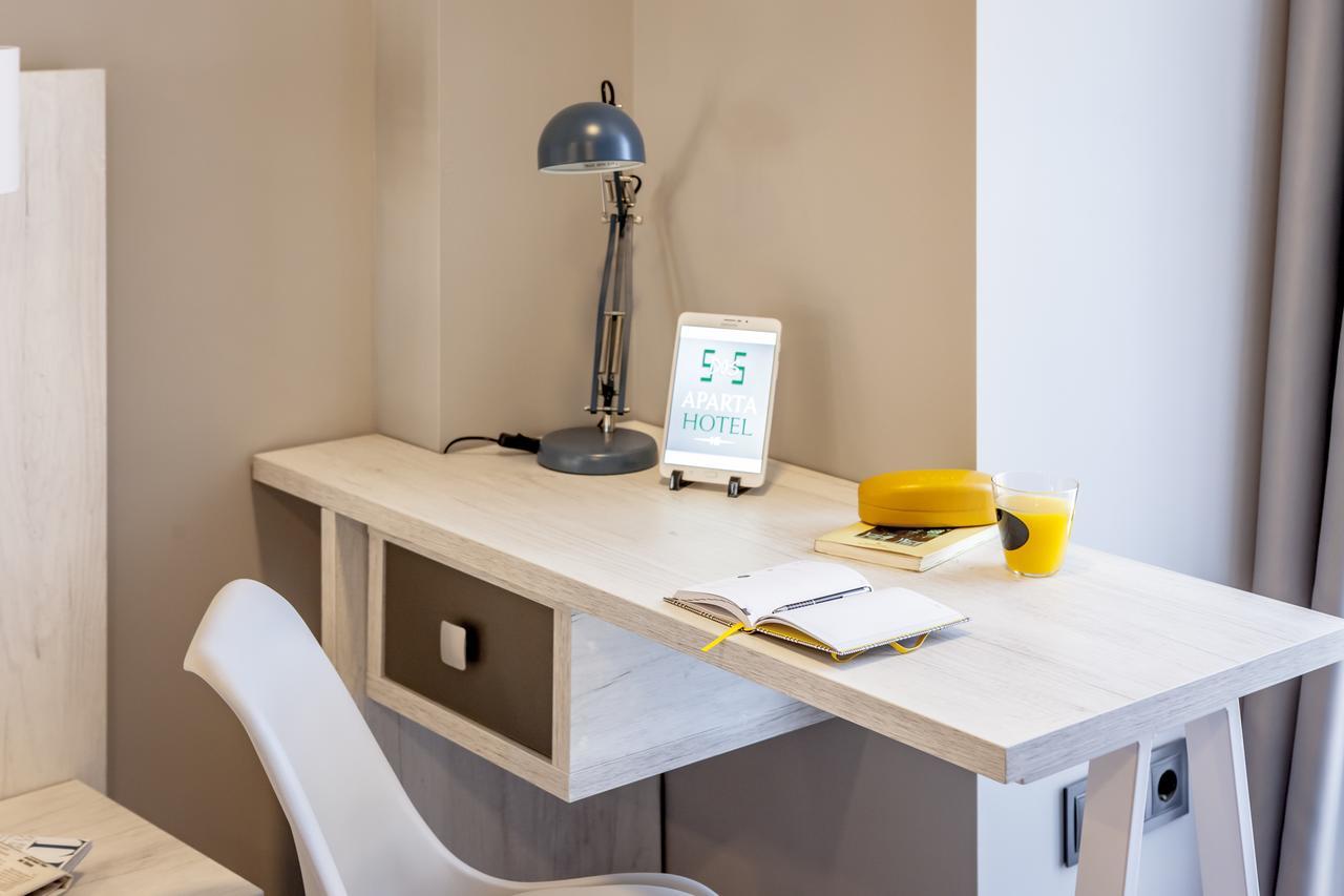 Apartahotel 5Dos5 Οβιέδο Εξωτερικό φωτογραφία