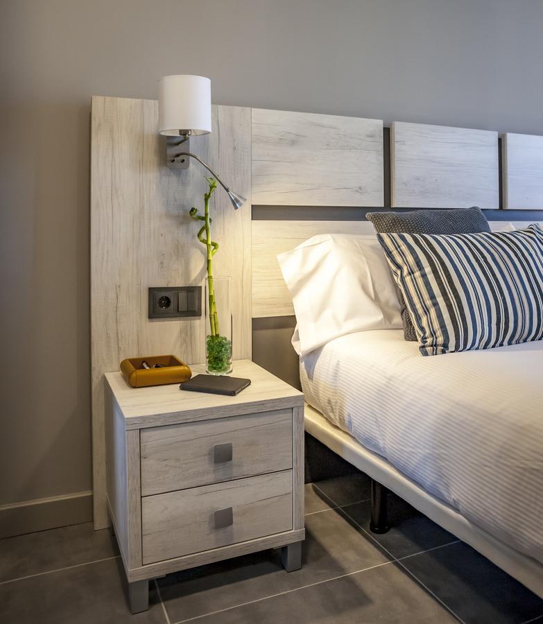 Apartahotel 5Dos5 Οβιέδο Εξωτερικό φωτογραφία