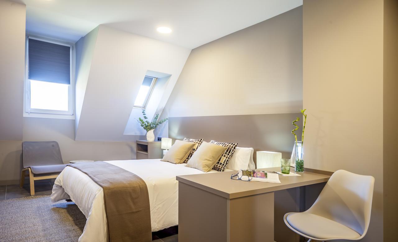 Apartahotel 5Dos5 Οβιέδο Εξωτερικό φωτογραφία