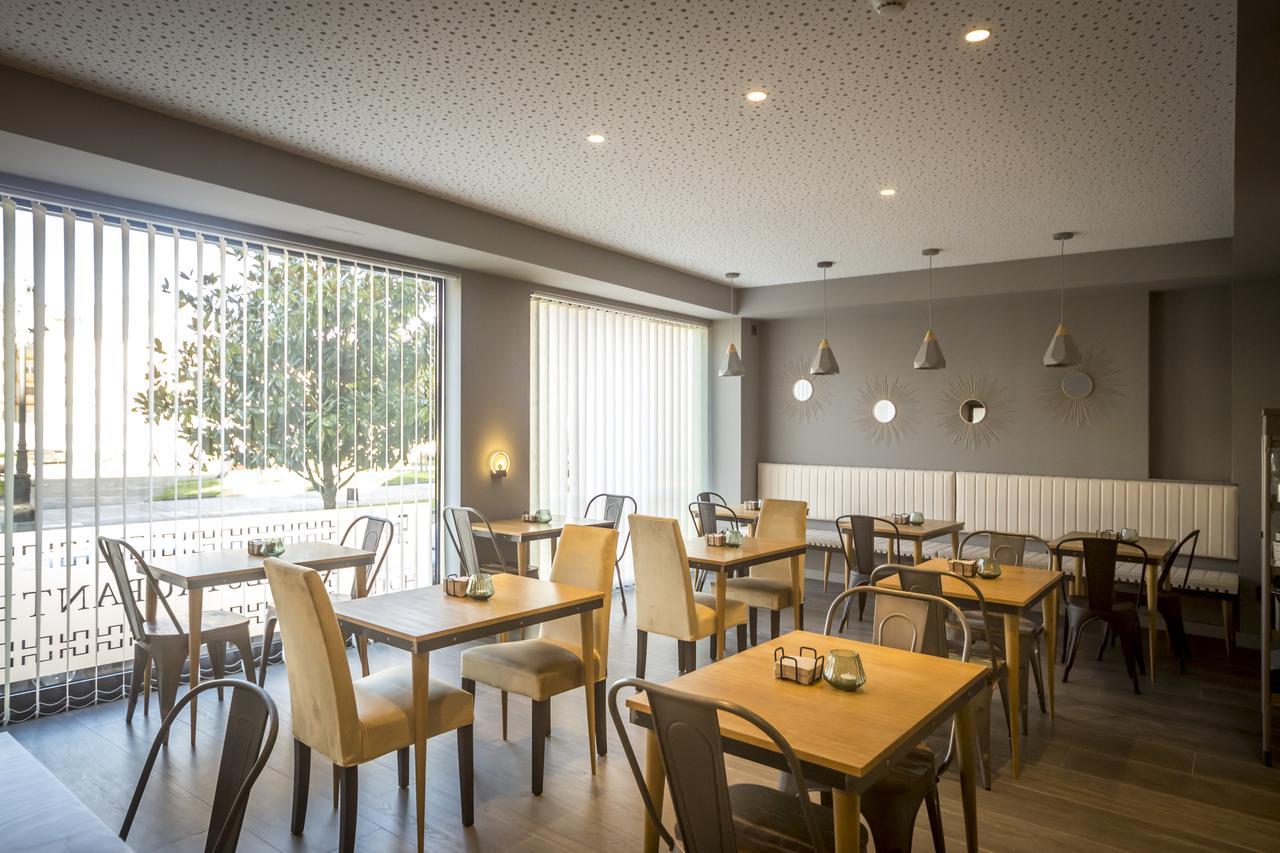 Apartahotel 5Dos5 Οβιέδο Εξωτερικό φωτογραφία