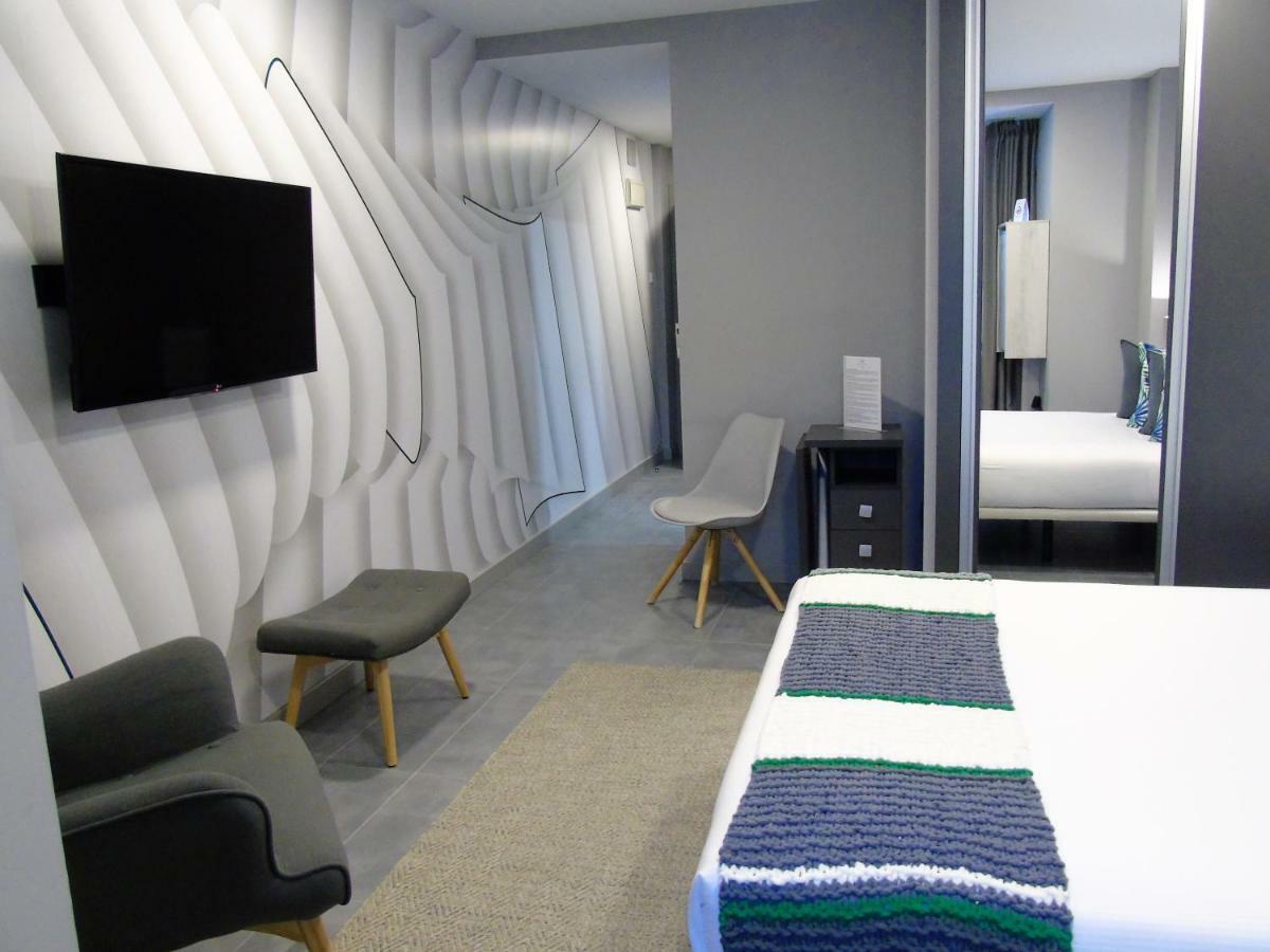 Apartahotel 5Dos5 Οβιέδο Εξωτερικό φωτογραφία