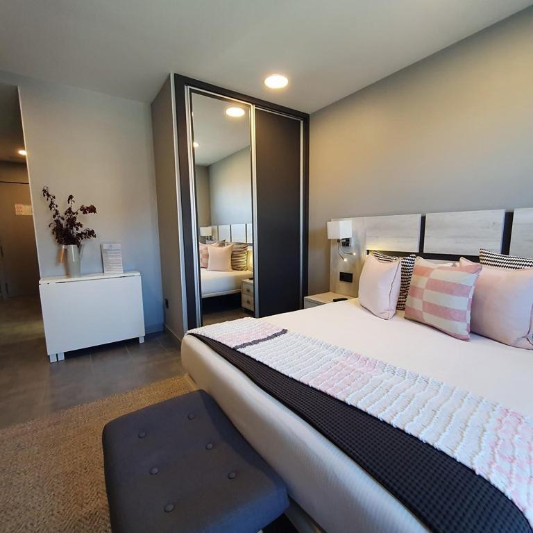 Apartahotel 5Dos5 Οβιέδο Εξωτερικό φωτογραφία